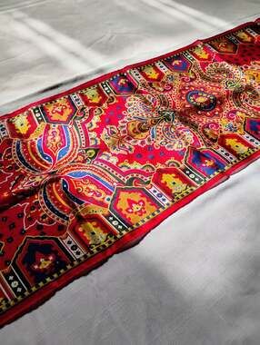 Vintage Oscar de la Renta Silk Scarf Made In Japan